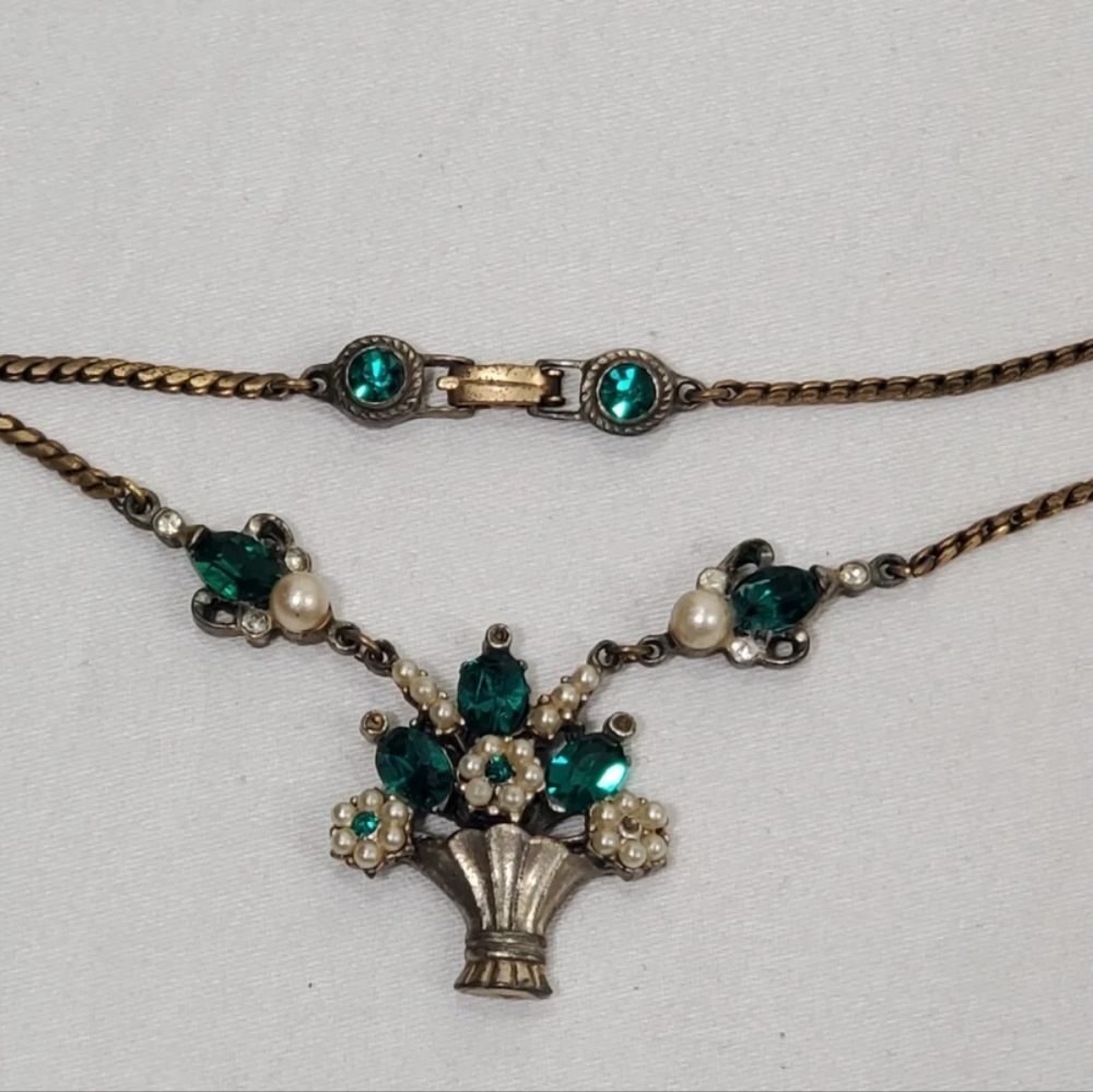 Vintage Signed Lisner Flowers Necklace Choker Green Rhinestones Costume Jewelry